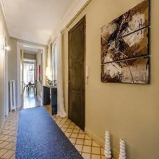 Hotel Home Around Exclusive Apartments Barcelona